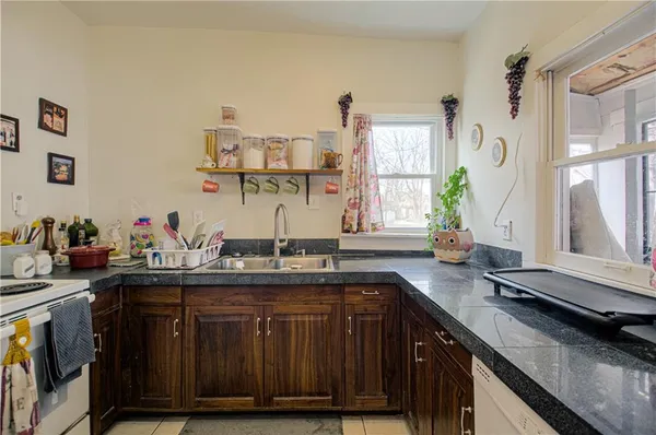 $215,000 | 3116 Linwood Boulevard, Kansas City, MO 64128