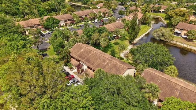 $347,000 | 3725 Carambola Circle North, Unit 2824, Coconut Creek, FL 33066