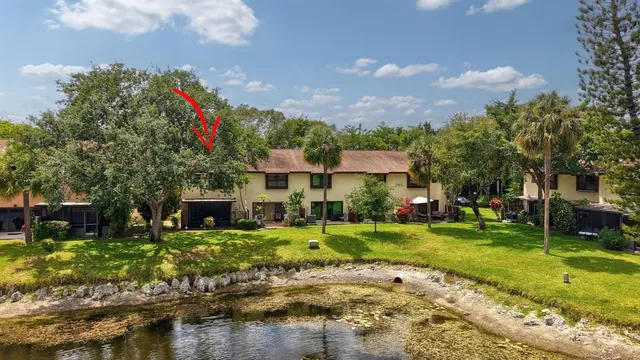 $347,000 | 3725 Carambola Circle North, Unit 2824, Coconut Creek, FL 33066