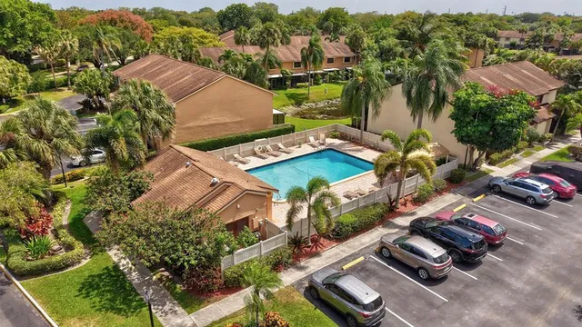 $347,000 | 3725 Carambola Circle North, Unit 2824, Coconut Creek, FL 33066