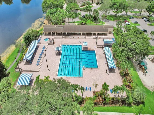 $347,000 | 3725 Carambola Circle North, Unit 2824, Coconut Creek, FL 33066