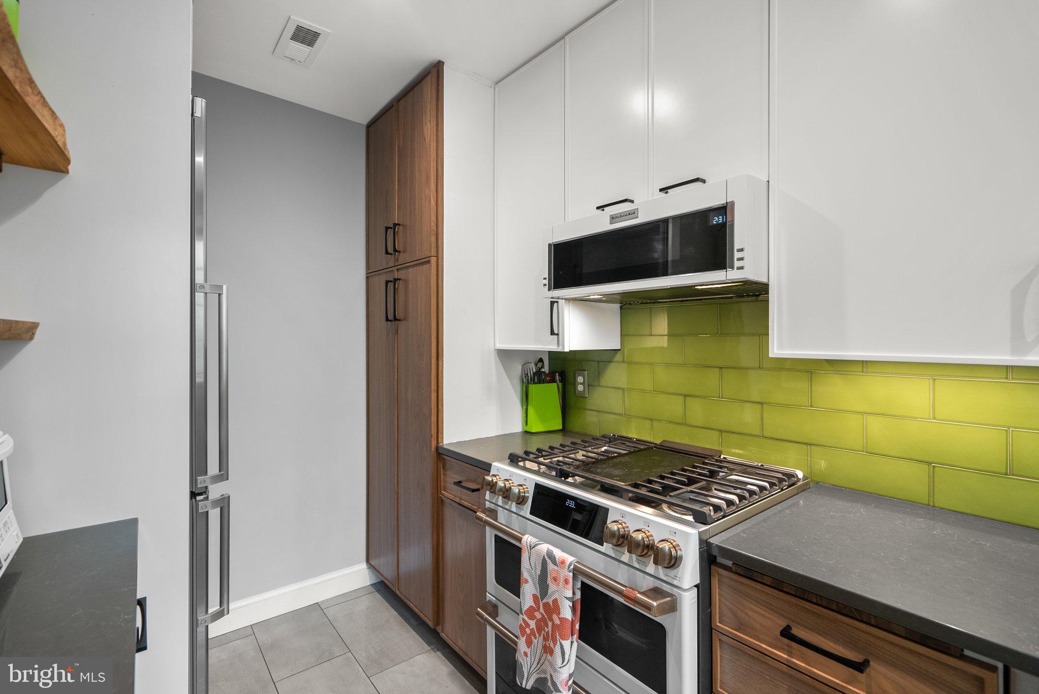 4831 Reservoir Road Northwest Washington, DC 20007 - Photo 11 of 44 New, high end appliances