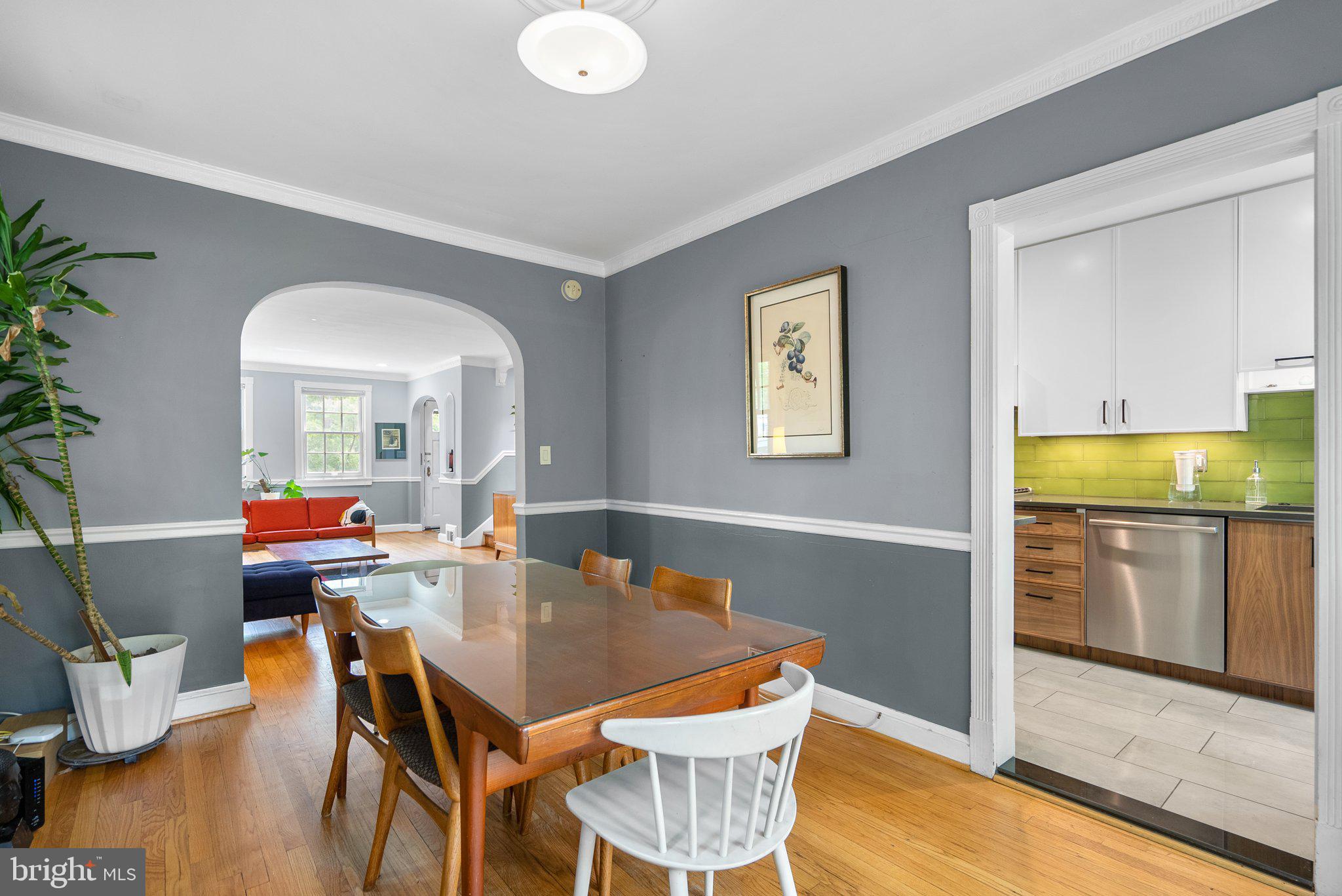 4831 Reservoir Road Northwest Washington, DC 20007 - Photo 8 of 44 Dining room