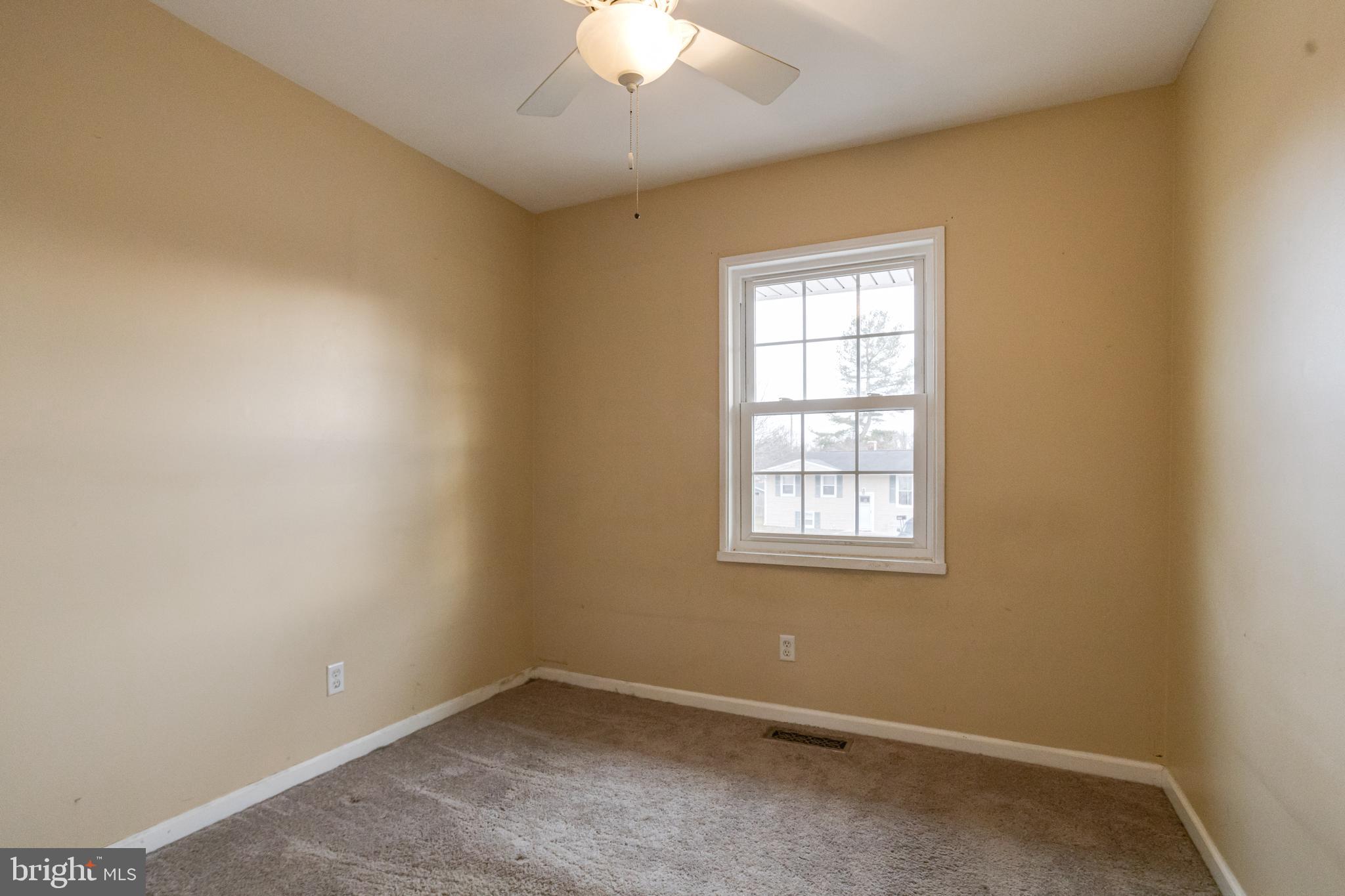 2020 Hanson Road Edgewood, MD 21040 - Photo 15 of 34 an empty room with a window
