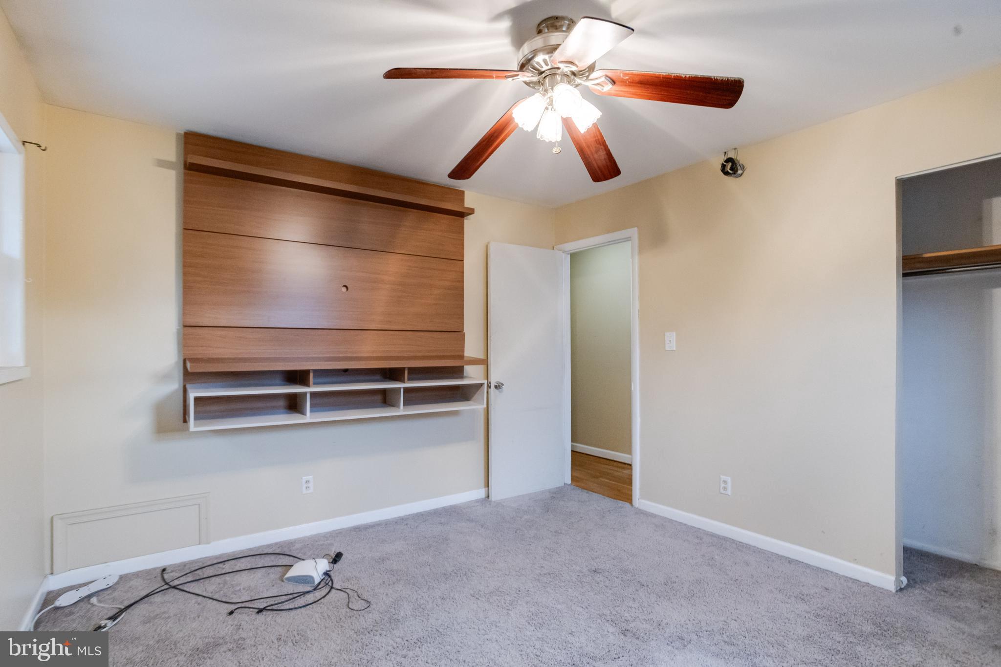 2020 Hanson Road Edgewood, MD 21040 - Photo 21 of 34 a view of room with a ceiling fan