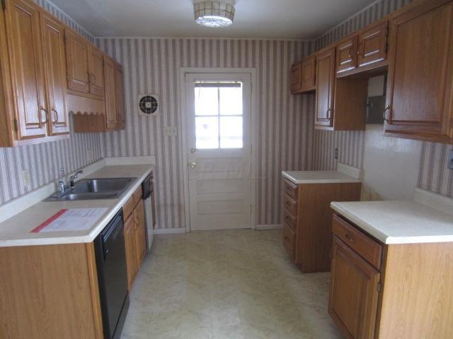 4925 Justin Road Columbus, OH 43227 - Photo 4 of 13 Gallery Image 4