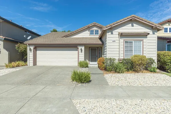 $795,000 | 7225 16th Hole Drive, Windsor, CA 95492