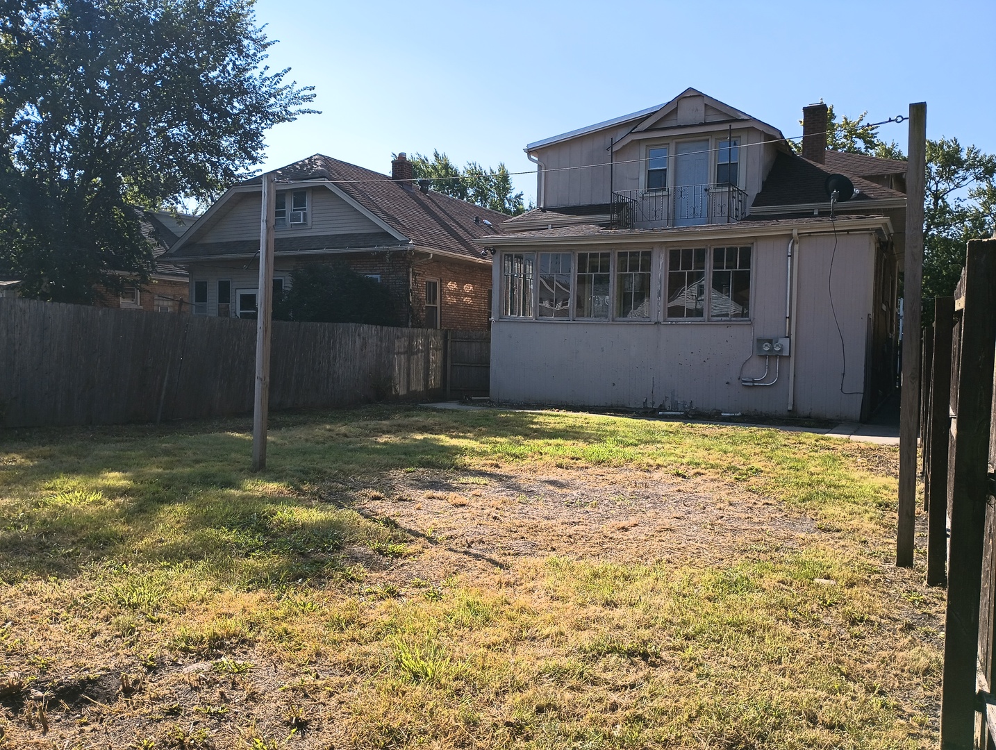 2540 Lewis Street Blue Island, IL 60406 - Photo 25 of 27 a house view with a backyard space