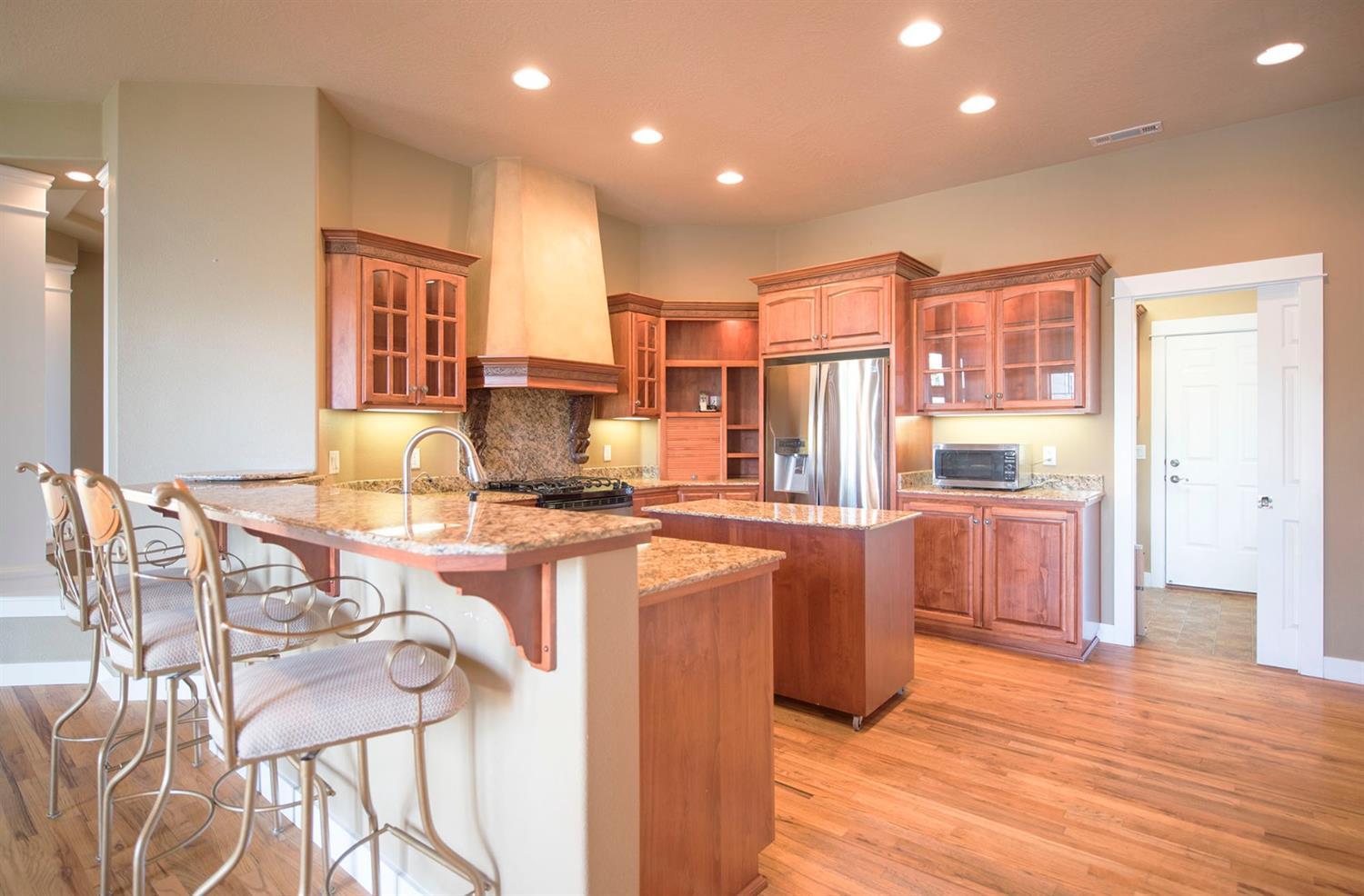 4036 Independence School Road Medford, OR 97501 - Photo 5 of 35 Additional Photo