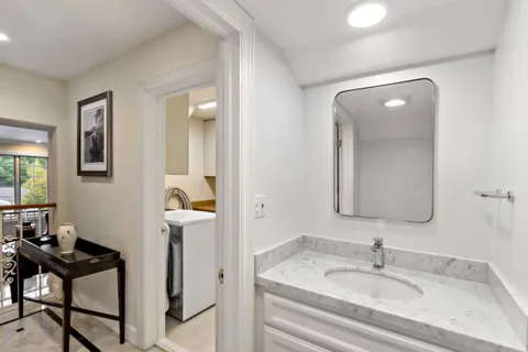 $2,890,000 | 616 Lakeview Way, Redwood City, CA 94062