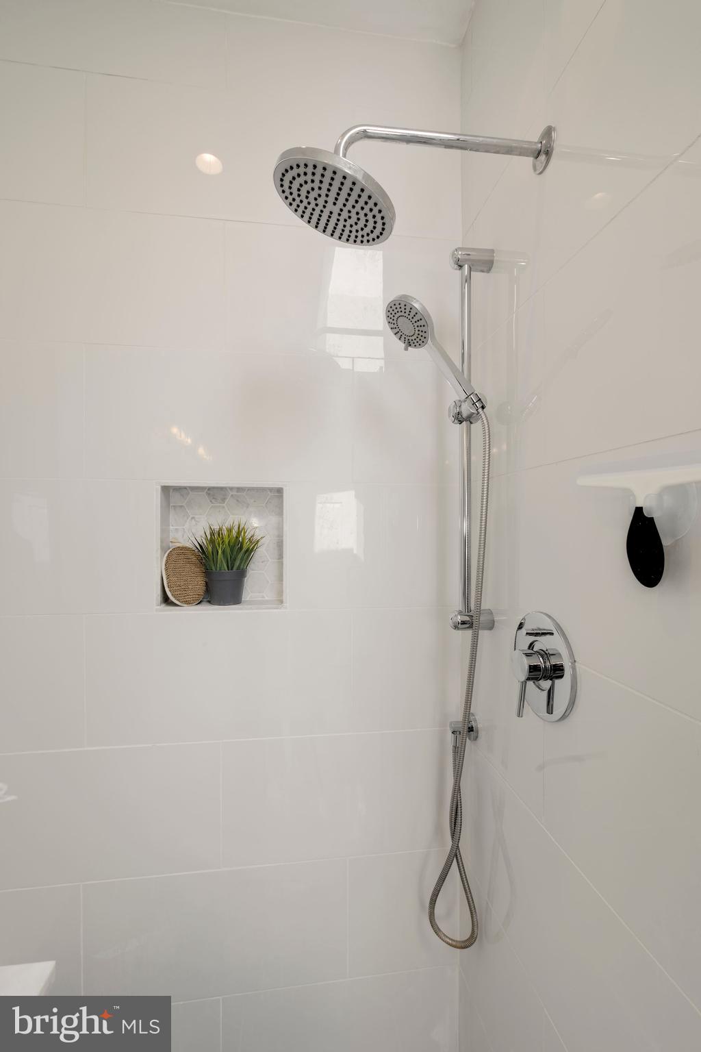 724 Columbia Road Northwest Washington, DC 20001 - Photo 15 of 33 Newly renovated with shower bench