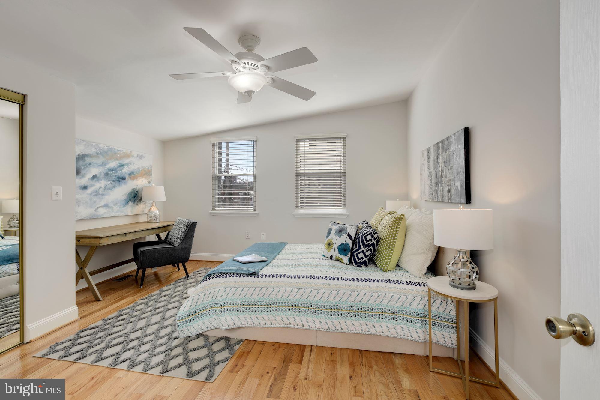 724 Columbia Road Northwest Washington, DC 20001 - Photo 17 of 33 BR2 - offers desk nook, ceiling fan & yard view