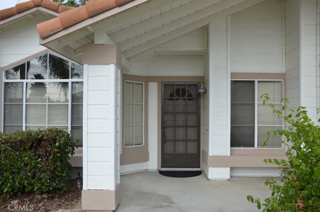 29620 Nightcrest Circle Temecula, CA 92591 - Photo 4 of 31 a view of front door