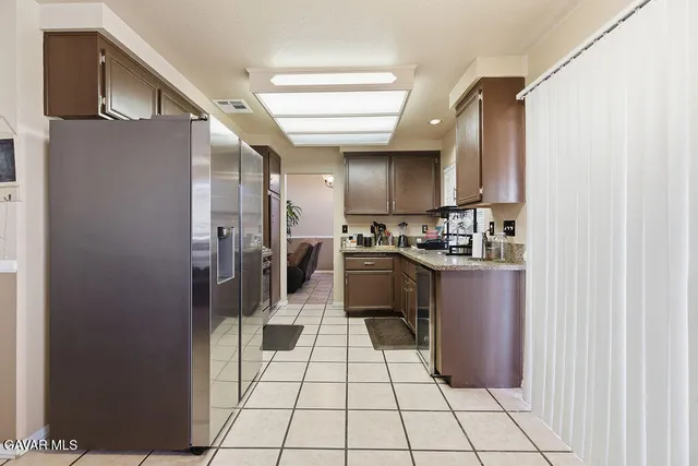 $479,900 | 3063 Marbella Lane, Palmdale, CA 93550