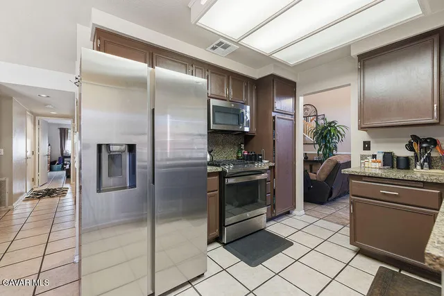 $479,900 | 3063 Marbella Lane, Palmdale, CA 93550