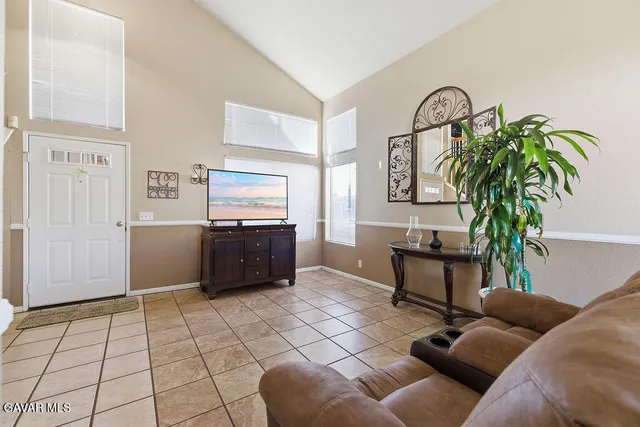 $479,900 | 3063 Marbella Lane, Palmdale, CA 93550