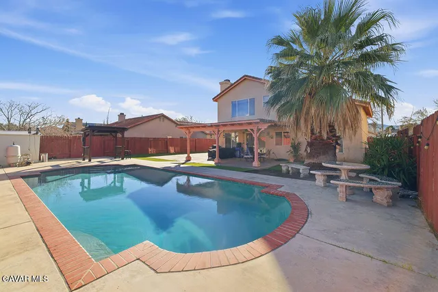 $479,900 | 3063 Marbella Lane, Palmdale, CA 93550