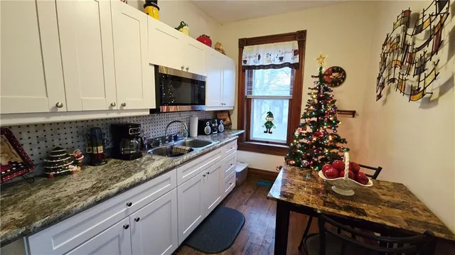 $249,000 | 220 North 17th Street, St. Joseph, MO 64501