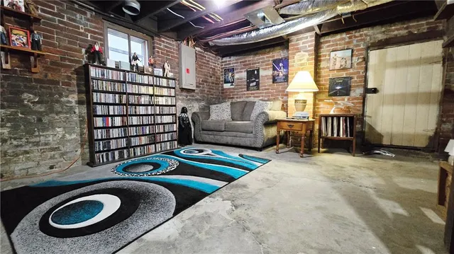 $249,000 | 220 North 17th Street, St. Joseph, MO 64501