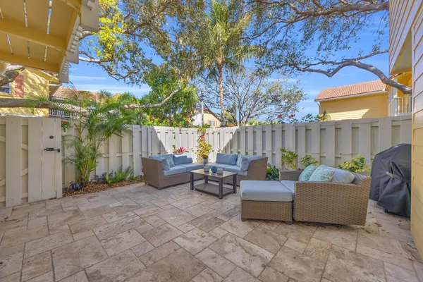 $2,750 | 234 Seabreeze Circle, Jupiter, FL 33477