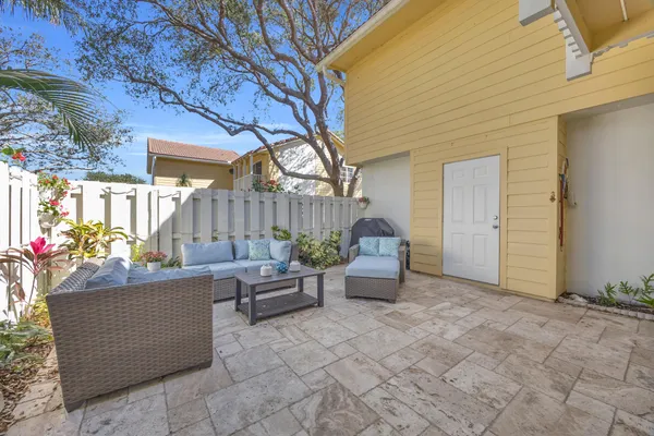 $2,750 | 234 Seabreeze Circle, Jupiter, FL 33477