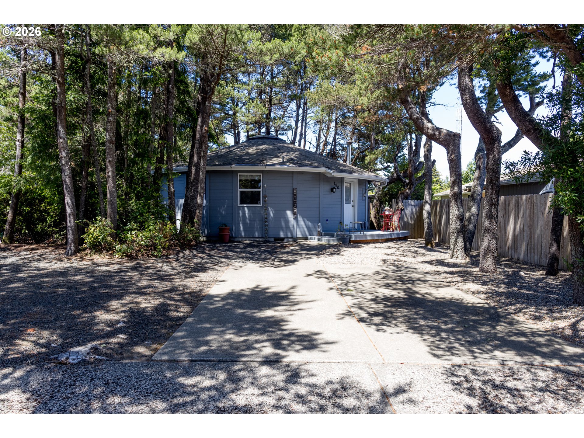 1901 23rd Street Florence, OR 97439 - Photo 1 of 46