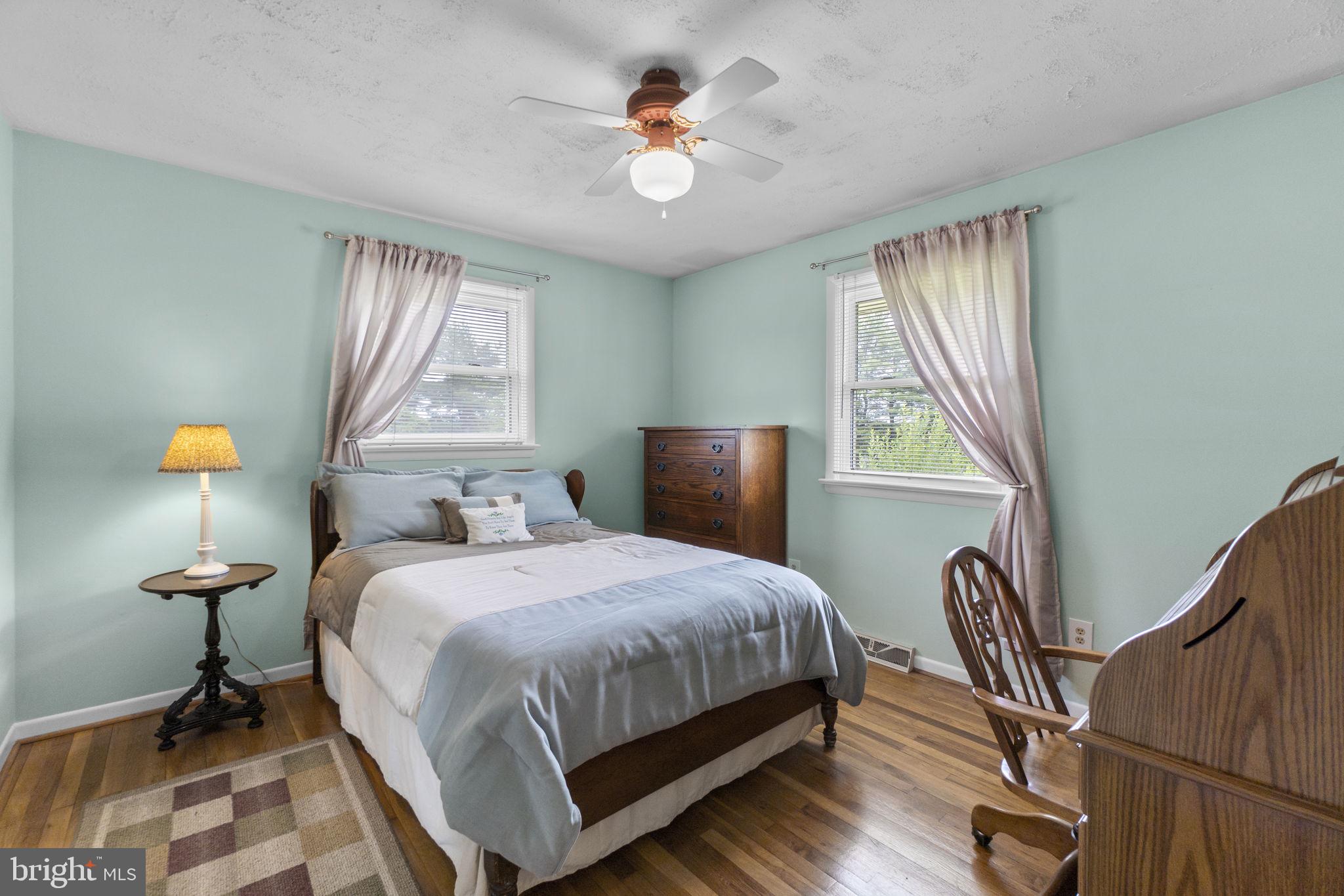 557 Oak Tree Road Westminster, MD 21157 - Photo 20 of 42 Bedroom
