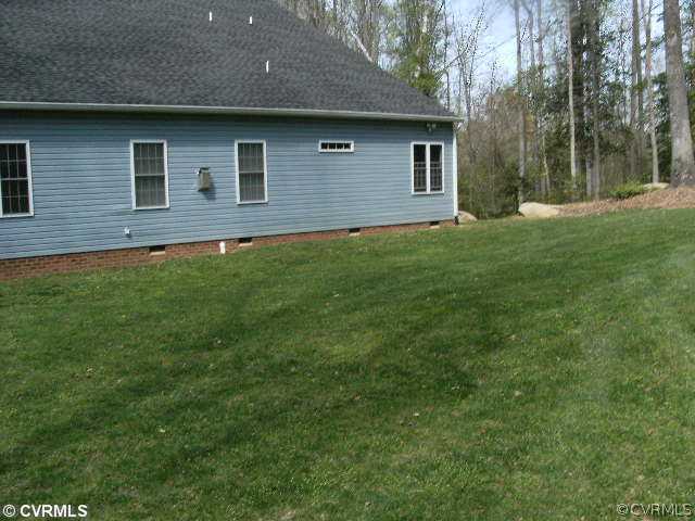 2851 Red Lane Road Powhatan, VA 23139 - Photo 7 of 8 Yard/Garden