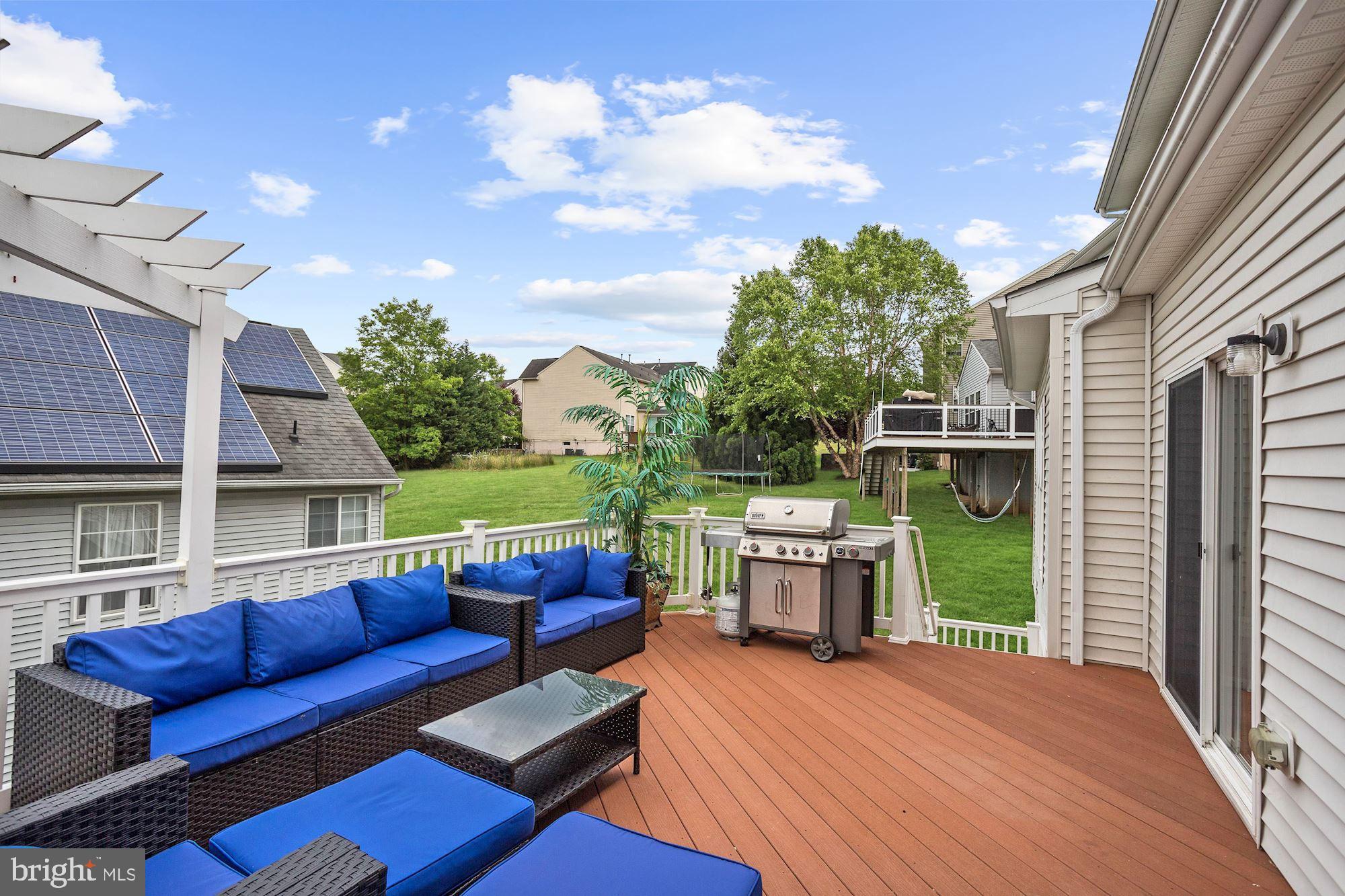 8045 Four Quarter Road Ellicott City, MD 21043 - Photo 40 of 41 Deck