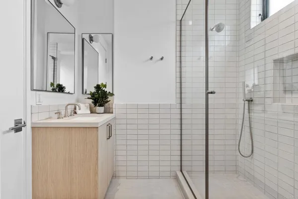 $4,550,000 | 2052 Montgomery Avenue, Cardiff-by-the-Sea, CA 92007