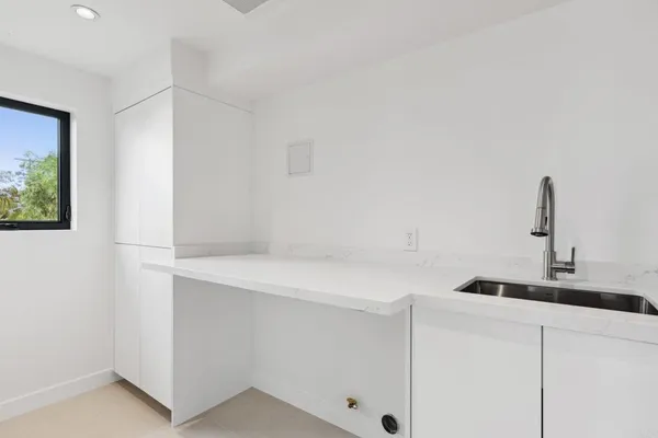 $4,550,000 | 2052 Montgomery Avenue, Cardiff-by-the-Sea, CA 92007