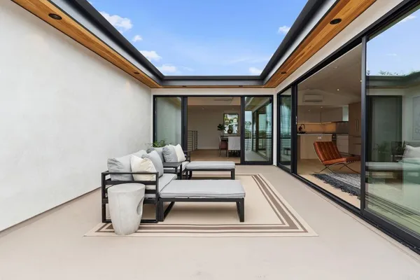 $4,550,000 | 2052 Montgomery Avenue, Cardiff-by-the-Sea, CA 92007