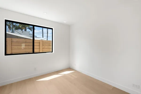 $4,550,000 | 2052 Montgomery Avenue, Cardiff-by-the-Sea, CA 92007