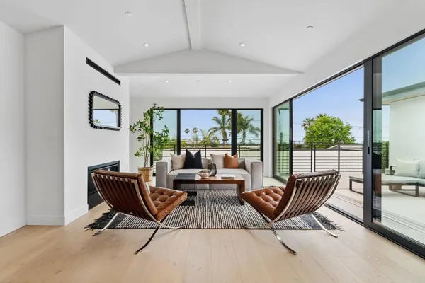 $4,550,000 | 2052 Montgomery Avenue, Cardiff-by-the-Sea, CA 92007