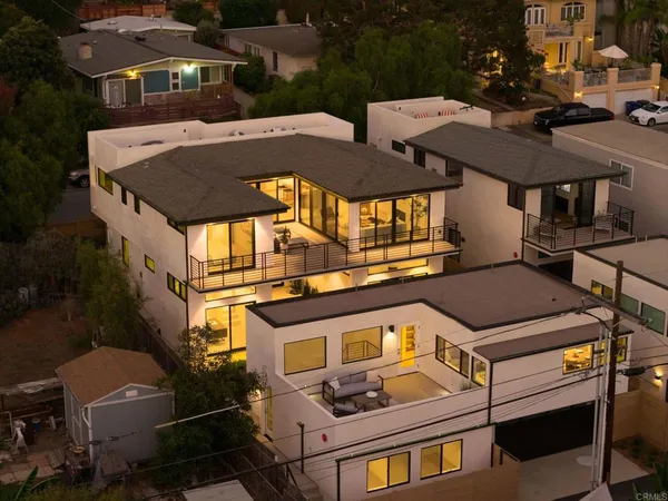 $4,550,000 | 2052 Montgomery Avenue, Cardiff-by-the-Sea, CA 92007