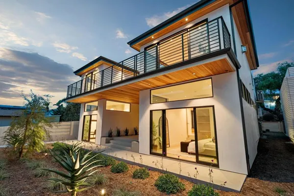 $4,550,000 | 2052 Montgomery Avenue, Cardiff-by-the-Sea, CA 92007