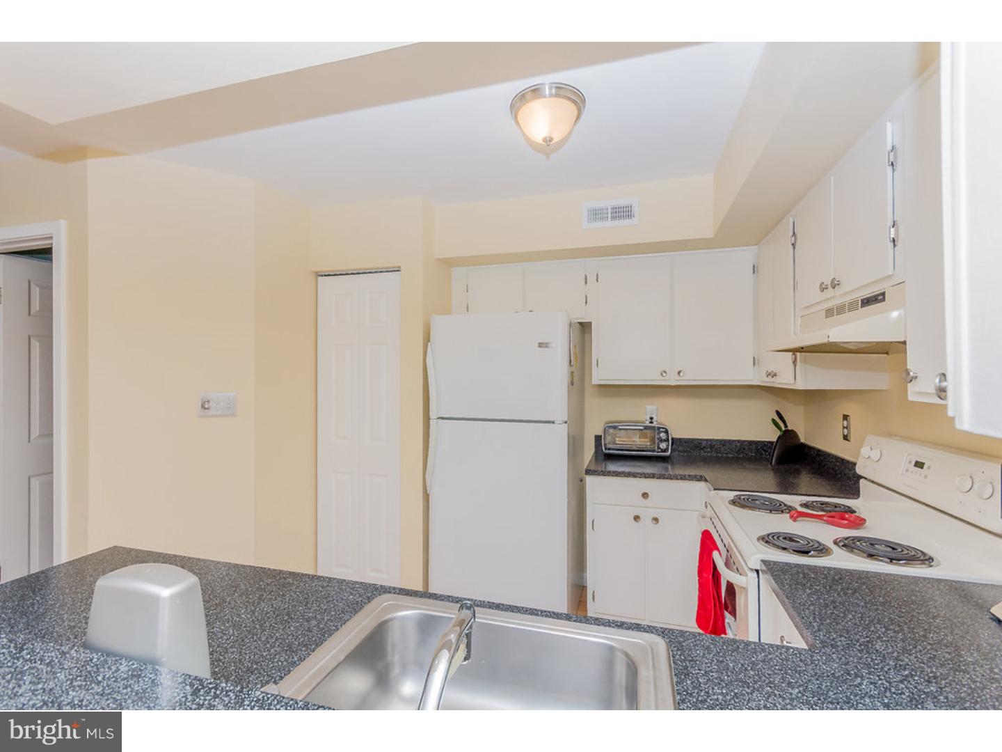 83 Sandra Road Voorhees, NJ 08043 - Photo 13 of 24 Kitchen