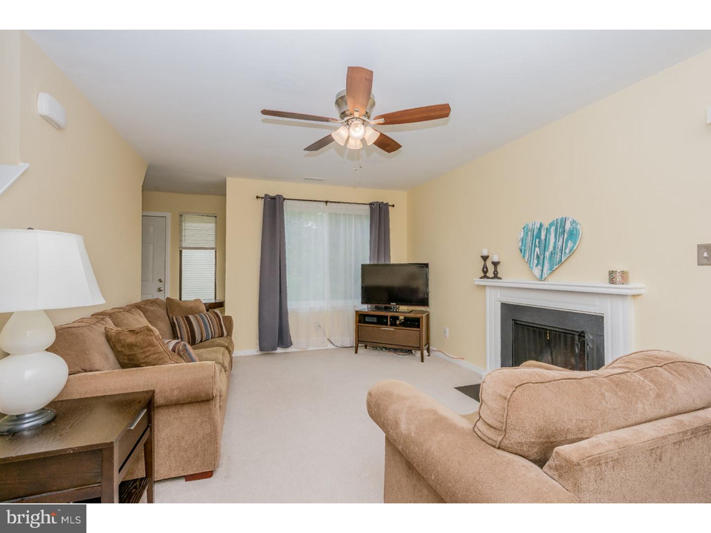 83 Sandra Road Voorhees, NJ 08043 - Photo 6 of 24 Great Room