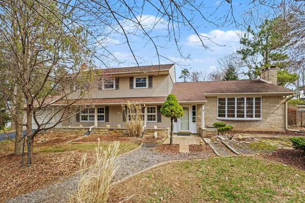 $379,900 | 5029 Harriett Drive, Jackson, MI 49203