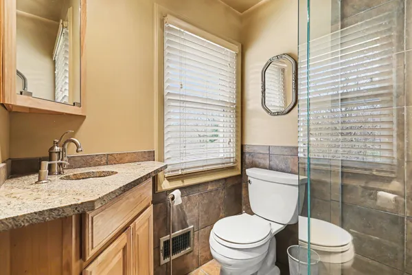 $379,900 | 5029 Harriett Drive, Jackson, MI 49203