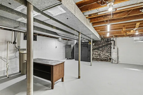 $379,900 | 5029 Harriett Drive, Jackson, MI 49203