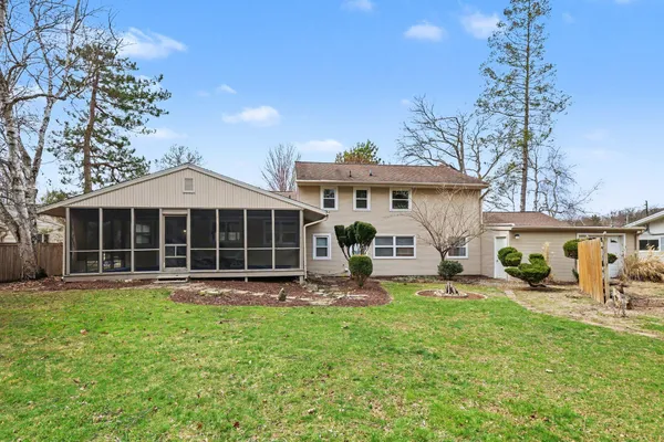 $379,900 | 5029 Harriett Drive, Jackson, MI 49203