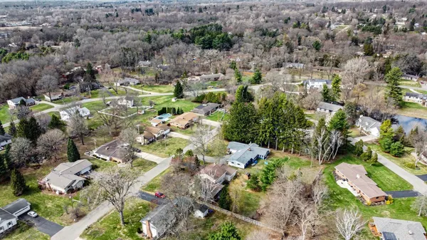 $379,900 | 5029 Harriett Drive, Jackson, MI 49203