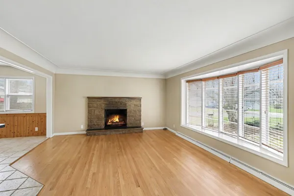 $379,900 | 5029 Harriett Drive, Jackson, MI 49203