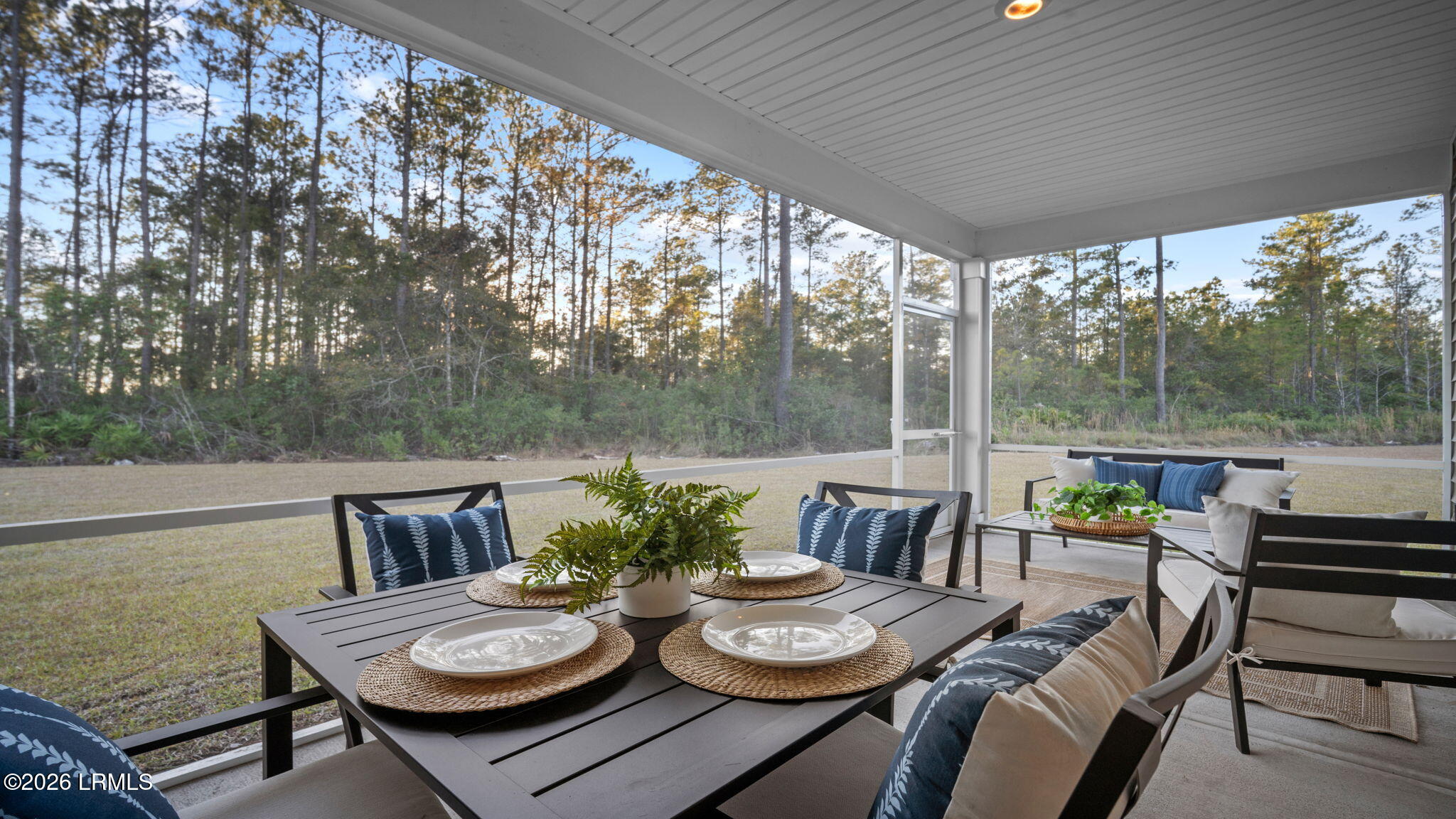 1014 Sanctuary Drive Ridgeland, SC 29936 - Photo 28 of 44 27 Screen porch