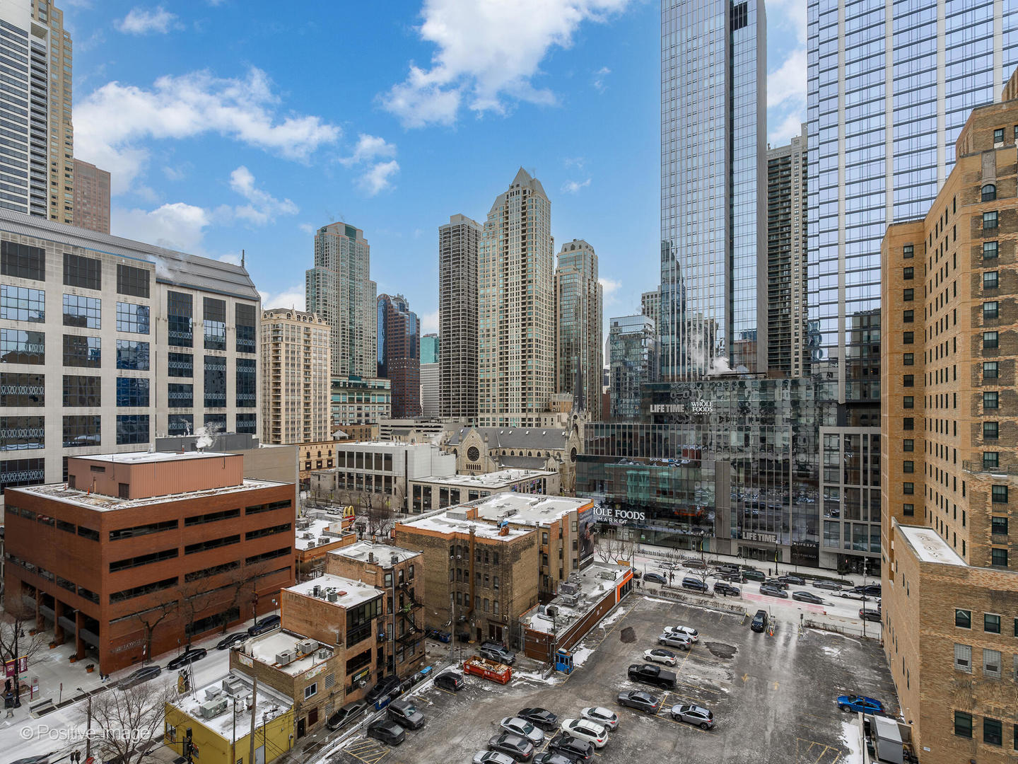 21 West Chestnut Street, Unit 1202 Chicago, IL 60654 - Photo 24 of 29 a picture of city view