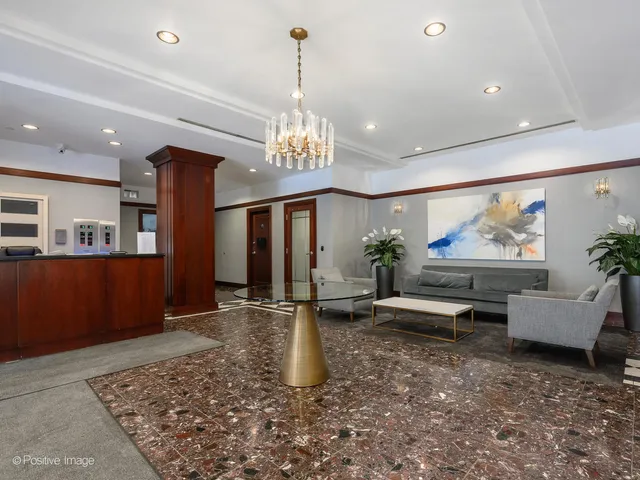 $485,000 | 21 West Chestnut Street, Unit 1202, Chicago, IL 60654