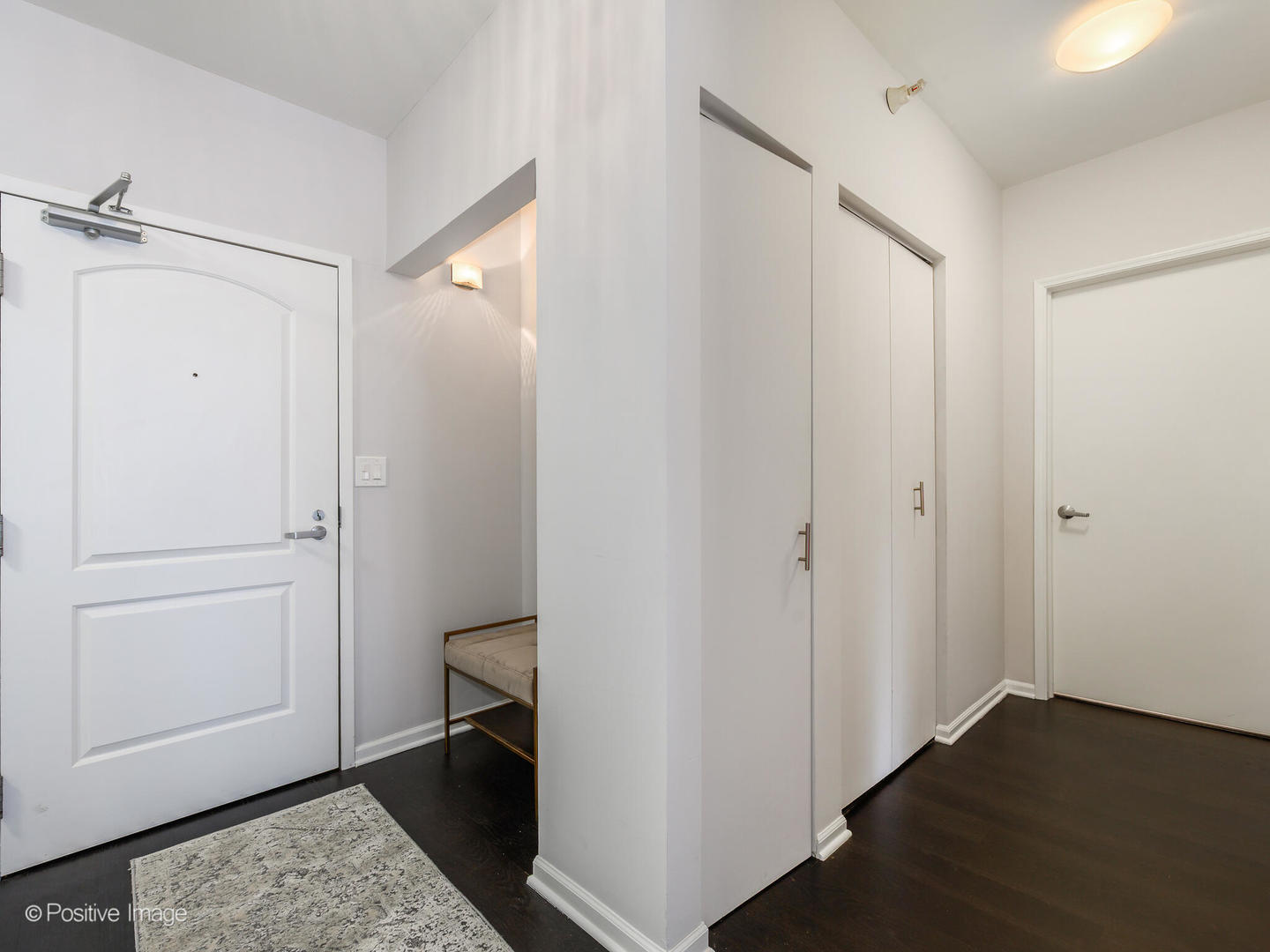 21 West Chestnut Street, Unit 1202 Chicago, IL 60654 - Photo 4 of 29 a view of an empty room