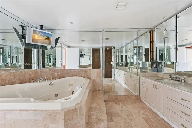 $2,500,000 | 3 Grove Isle Drive, Unit C605, Miami, FL 33133