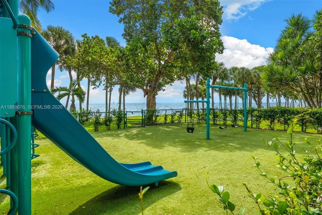 $2,500,000 | 3 Grove Isle Drive, Unit C605, Miami, FL 33133